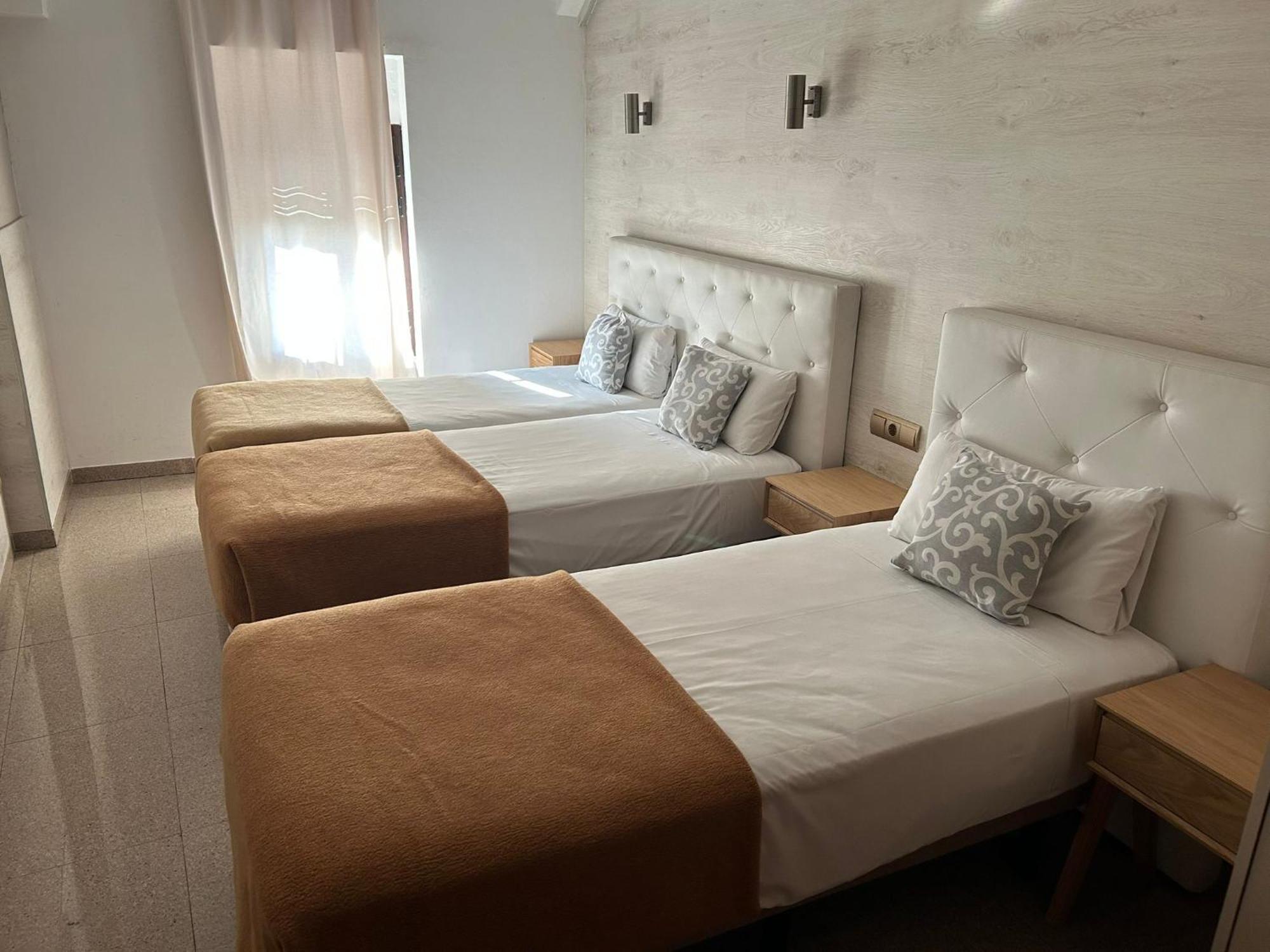 Aparthotel Rambla108 Barcelona Exterior photo