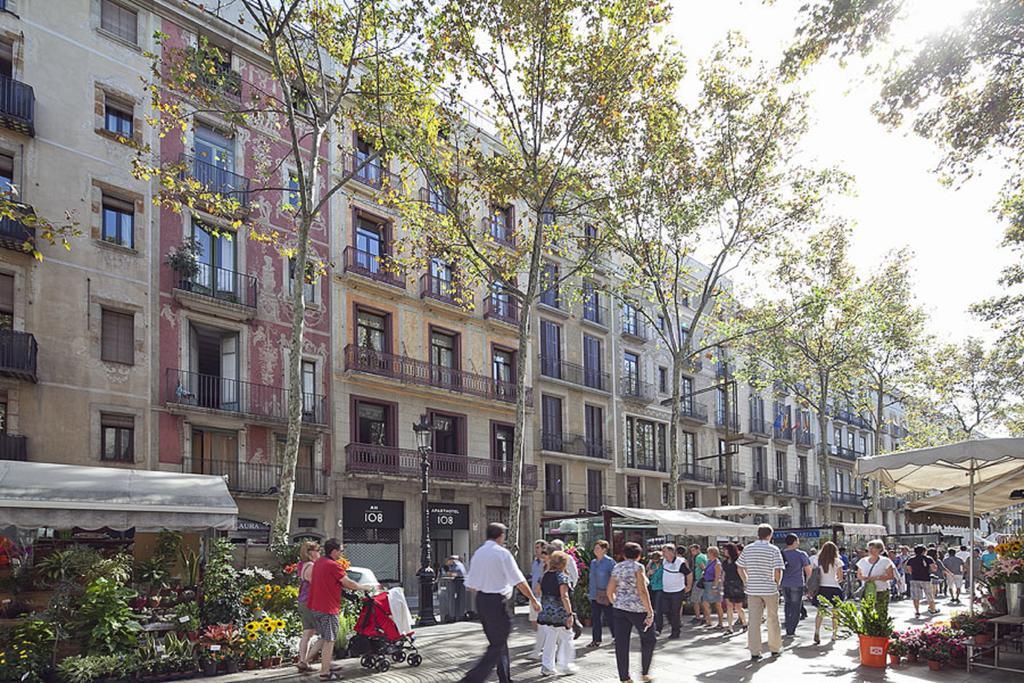 Aparthotel Rambla108 Barcelona Exterior photo