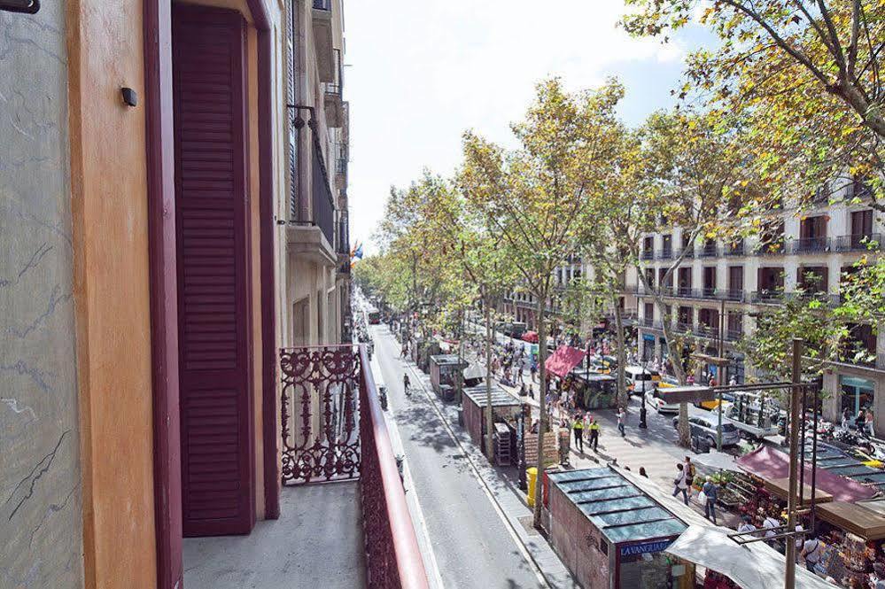 Aparthotel Rambla108 Barcelona Exterior photo