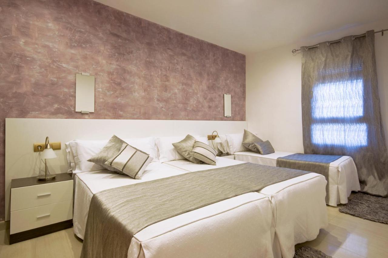 Aparthotel Rambla108 Barcelona Room photo